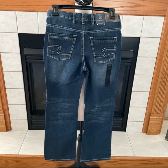 NWT Silver Zane Boot Jeans, Girls Sz 10 - Picture 3 of 10